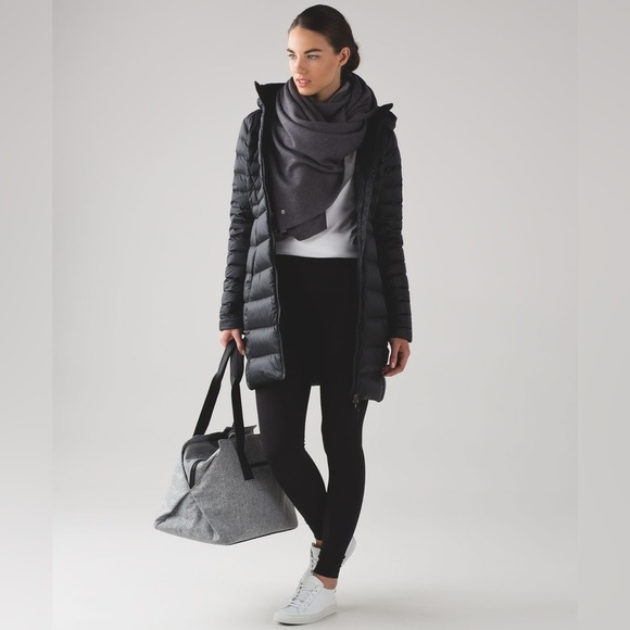 Lululemon After Asana Wrap One Size Fits Most Medium Dark Grey  Cashmere Blend - Picture 3 of 14